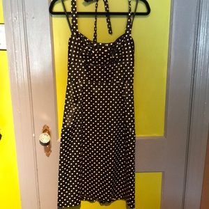 Satin polkadot wiggle dress.